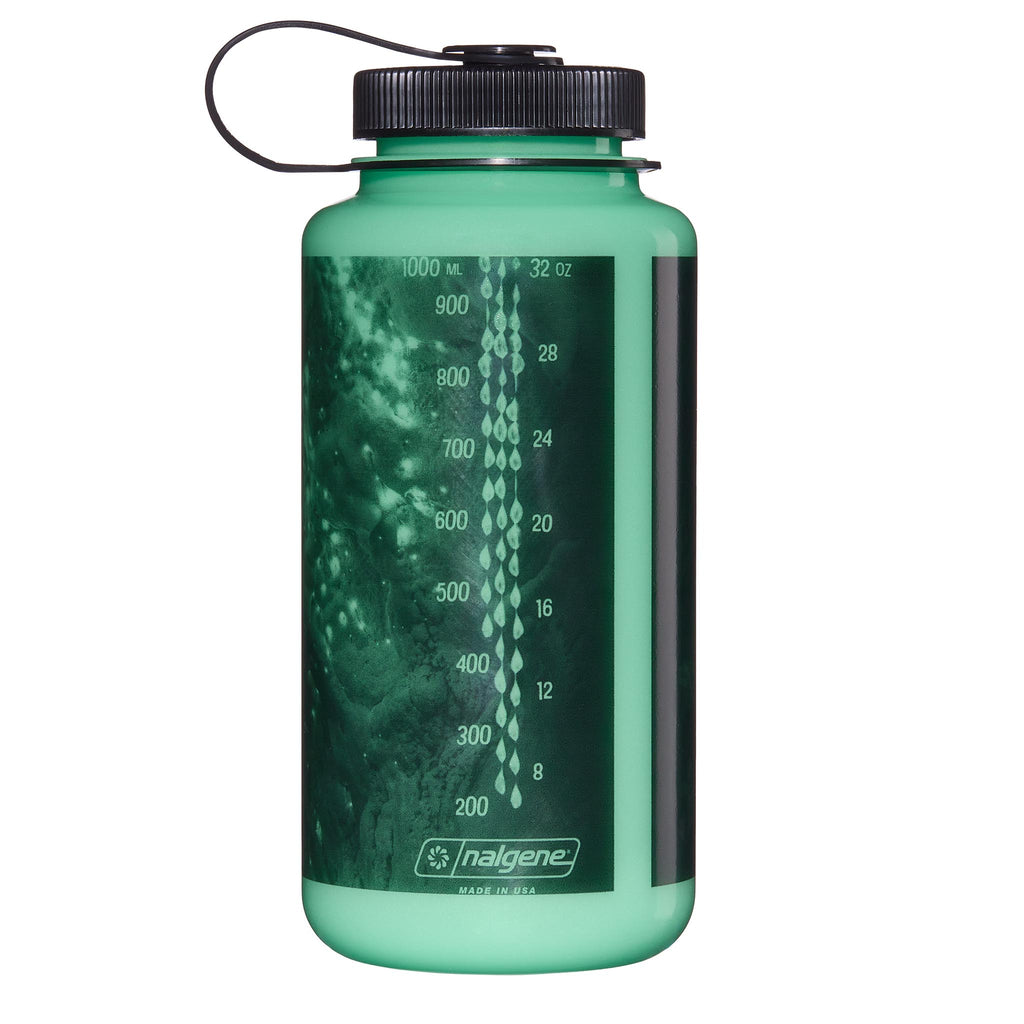 Nalgene product image: 32oz WM Glo Wyld T7 — 32oz WM Glo Wyld