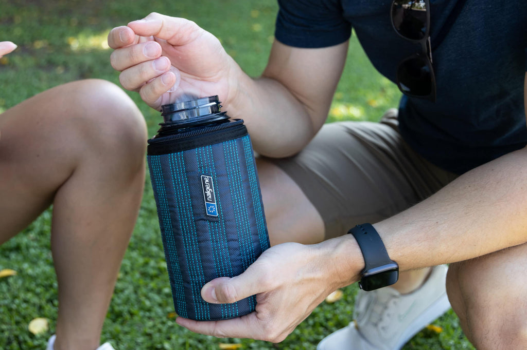 Nalgene product view: 32oz Insulated Sleeve R2 — 32oz Insulated Sleeve